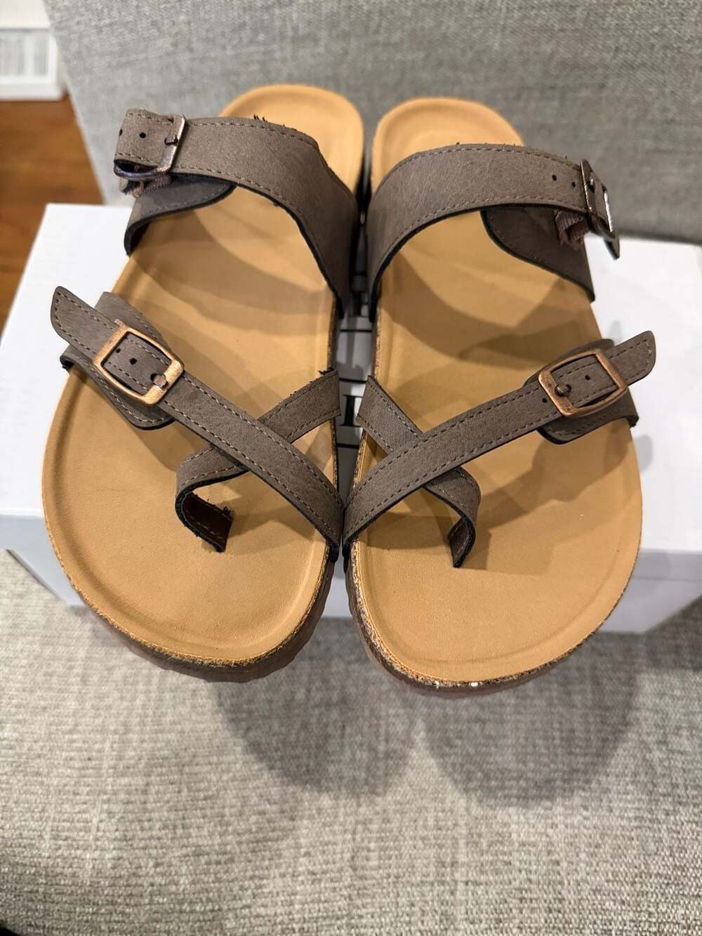 Steve Madden J-Beached Mocha Sandals Size 4M
